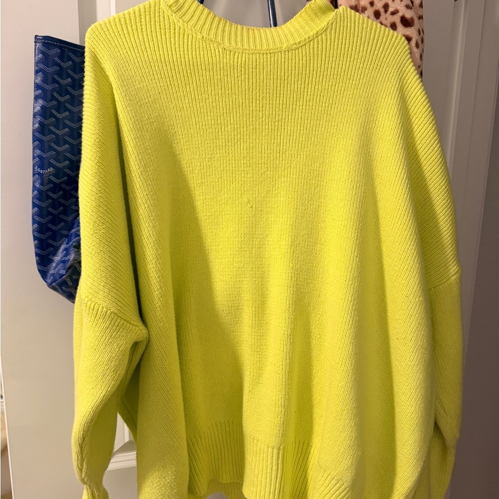 Vestique Neon Yellow Women's Sweater